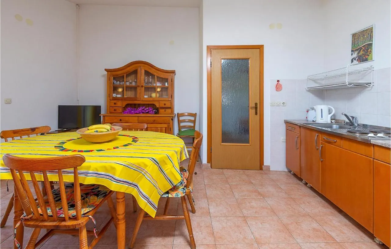 Awesome Apartment In Vrsar With Wifi