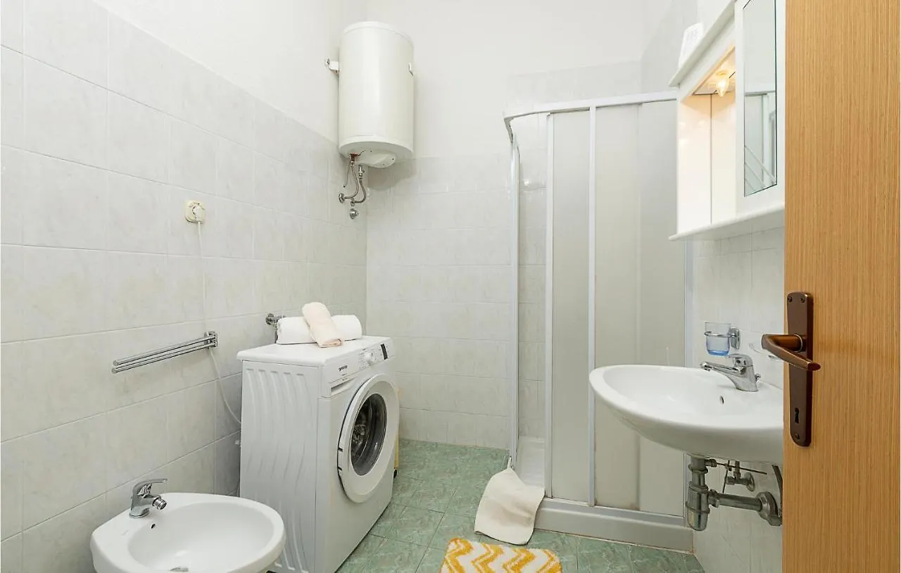 Awesome Apartment In Vrsar With Wifi 0*,  克罗地亚