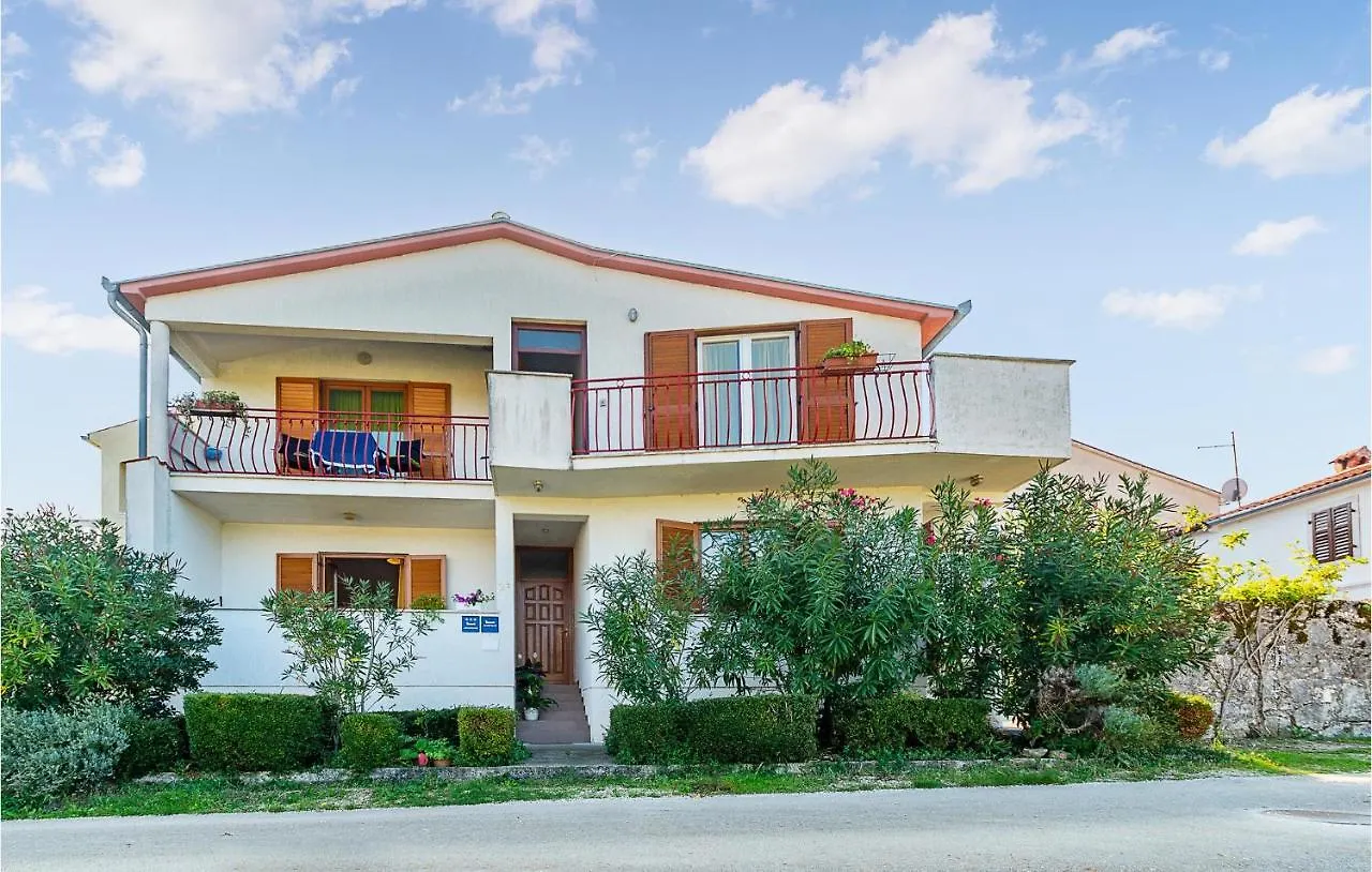 Awesome Apartment In Vrsar With Wifi